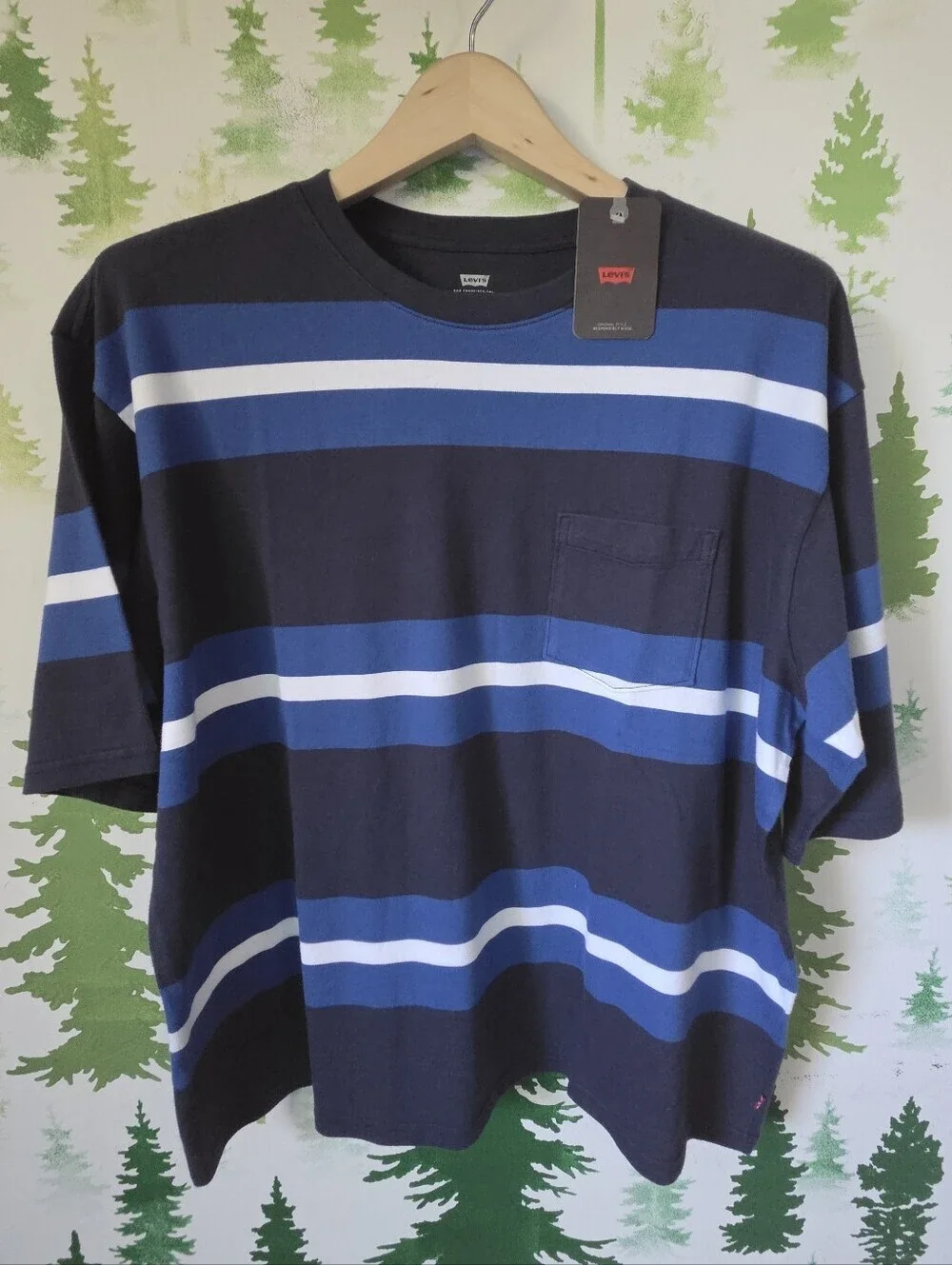 Levi's Men's Navy, Blue & White Striped Loose⁷ Pocket Tee